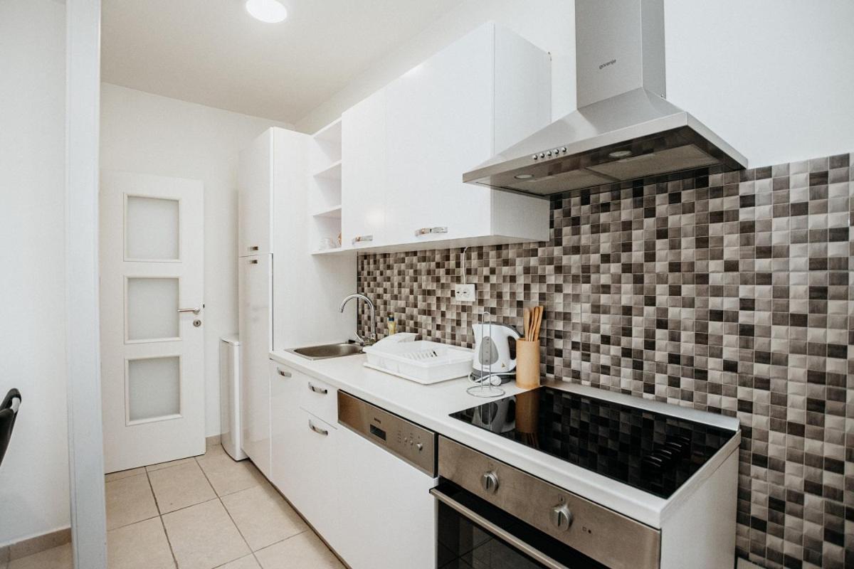 Double And Single S Apartments Zadar Exterior foto